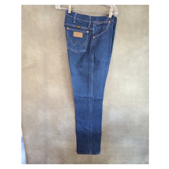 Wrangler Men's straight leg Medium Wash Jeans 31 x 34 - Picture 1 of 4